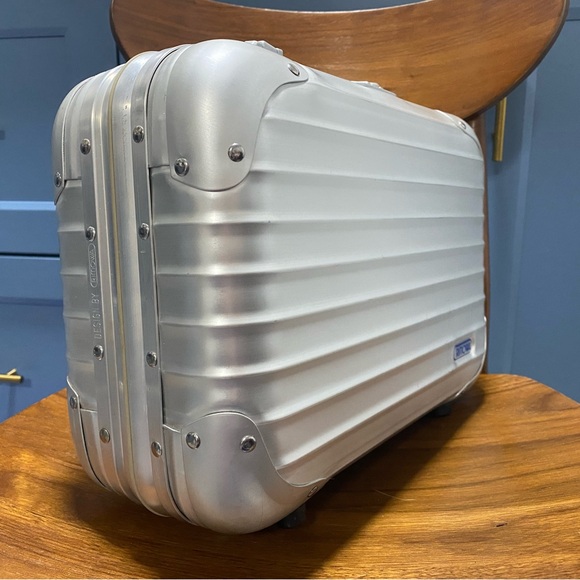 Rimowa - Picture 6 of 10